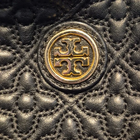 Tory Burch Black Quilted Leather Chain-Handle Crossbody Tote Excellent Condition - Picture 2 of 16